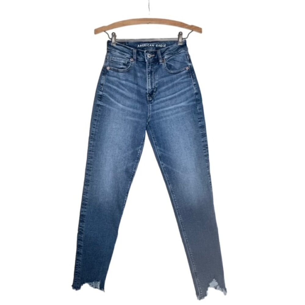 AMERICAN EAGLE High-Rise Frayed Hem Stretch Mom Jeans, Size 00 Long - NWOT